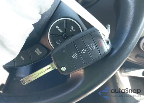 2017 Kia Soul z USA, uszkodzony, nr VIN KNDJN2A29H7460987